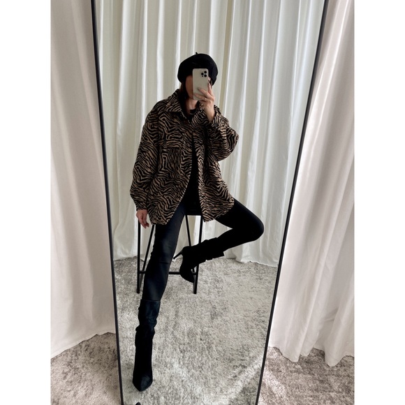 CAMERON JACKET — In Camel/Black - Picture 5 of 9